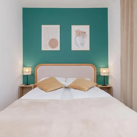 Atmospheric In A Area Pet-friendly By Renters